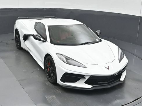 Used 2022 Chevrolet Corvette Stingray Premium Cpe w/ Z51 Performance Package RWD image 49