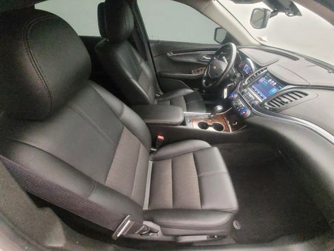 Used 2014 Chevrolet Impala LT w/ Convenience Package image 21