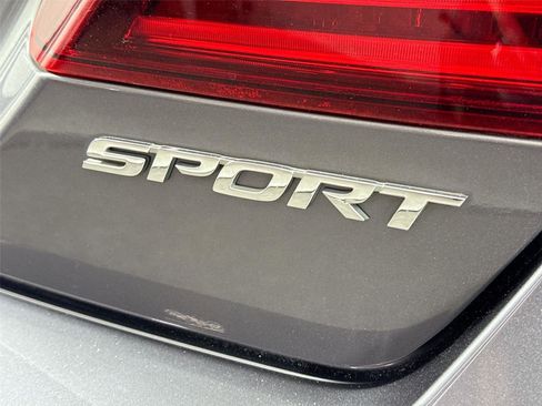 Used 2016 Honda Accord Sport image 13