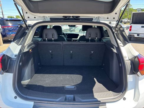 Used 2025 Buick Encore GX Preferred FWD image 30