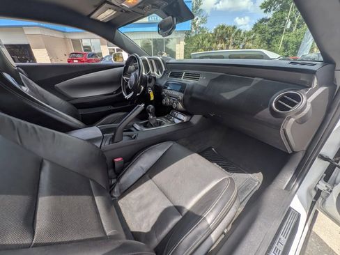 Used 2010 Chevrolet Camaro SS w/ RS Package RWD image 8