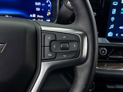 Used 2024 Chevrolet Silverado 1500 LT image 33