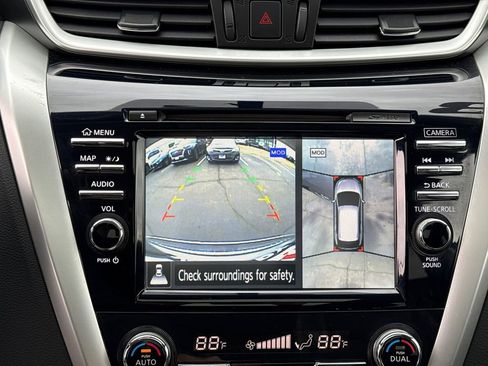 Used 2018 Nissan Murano Platinum w/ Cargo Package image 24