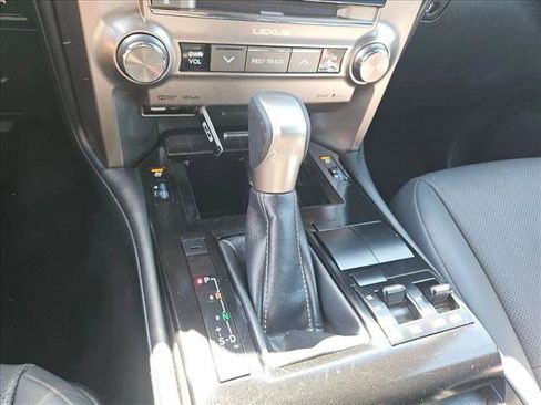 Used 2020 Lexus GX 460 Premium w/ Premium Package AWD/4WD image 18