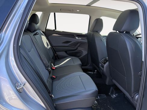 New 2026 Volkswagen Tiguan SE AWD/4WD image 18