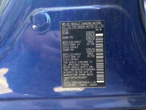 Used 2020 Nissan Rogue SV FWD image 28