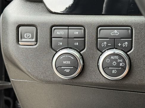 Used 2024 GMC Sierra 1500 Elevation AWD/4WD image 25