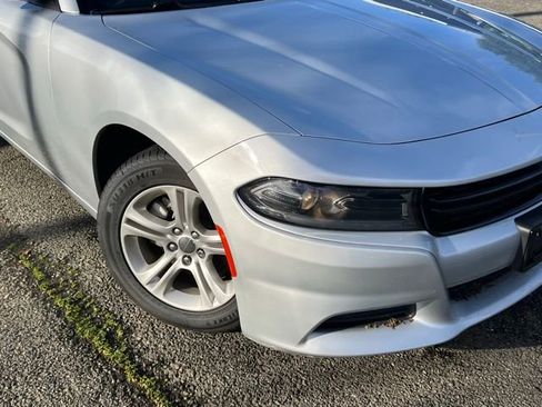 Used 2022 Dodge Charger SXT w/ Leather Interior Group image 2