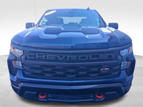 Used 2022 Chevrolet Silverado 1500 Custom Trail Boss w/ LPO, Dark Essentials Package image 11