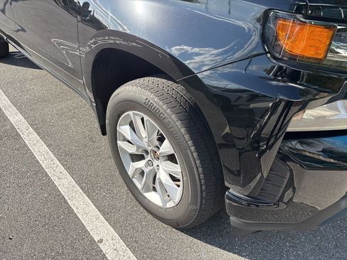 Used 2021 Chevrolet Silverado 1500 Custom w/ LPO, Dark Essentials Package image 4