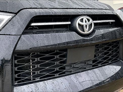 Used 2021 Toyota 4Runner SR5 Premium image 28