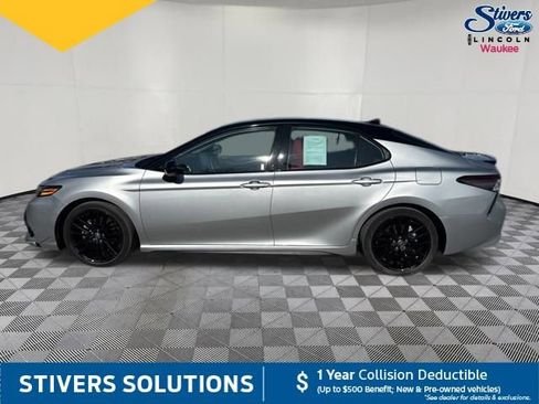 Used 2022 Toyota Camry XSE w/ Navigation Upgrade Package image 10