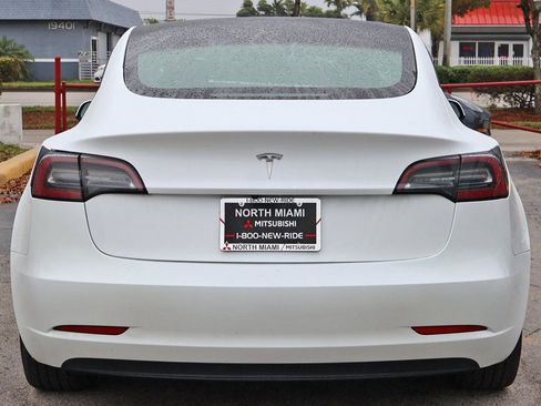 Used 2023 Tesla Model 3 Standard Range image 11