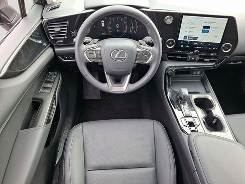 Used 2022 Lexus NX 250 FWD image 12
