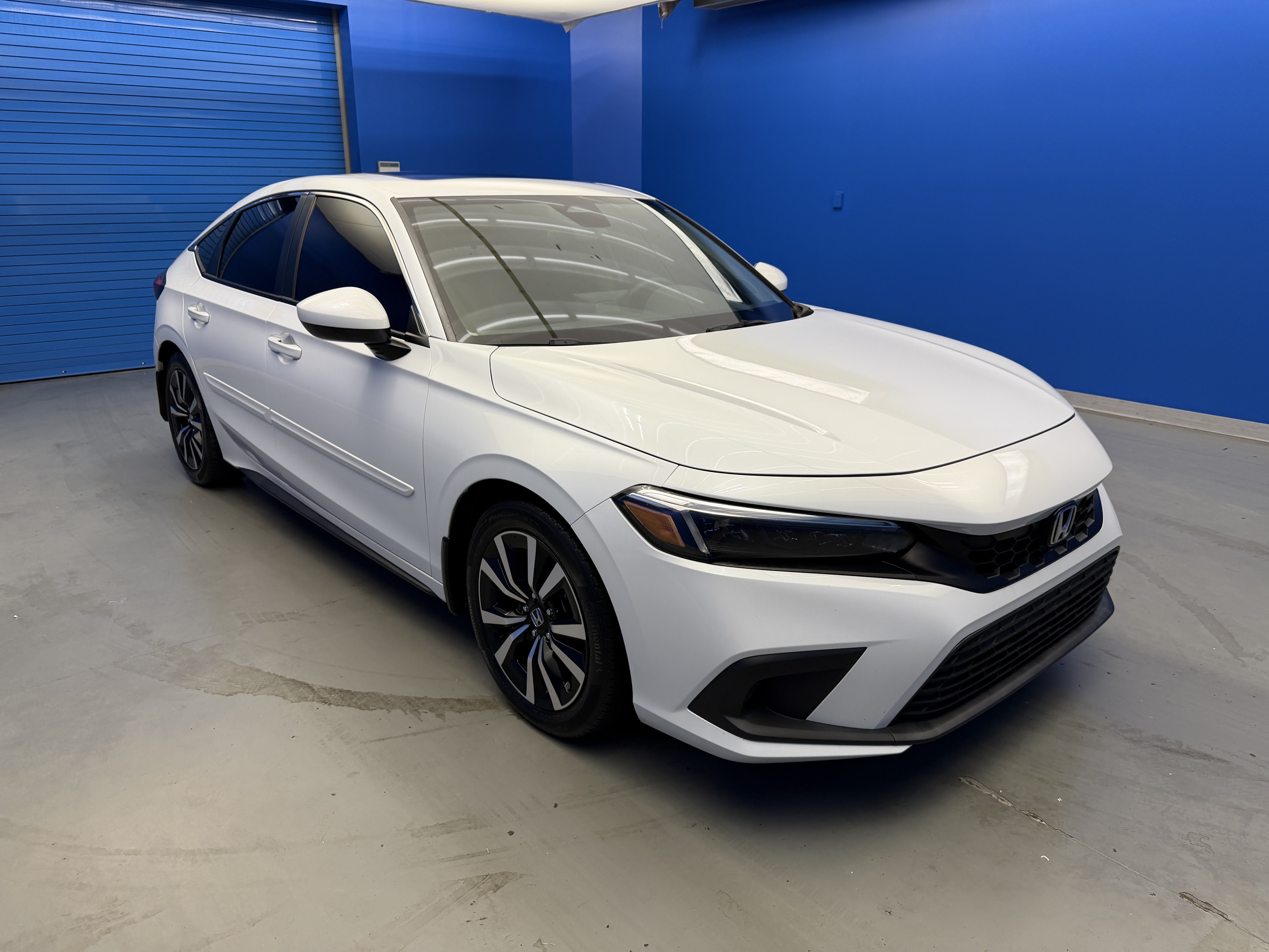 Used 2024 Honda Civic EX-L image 2