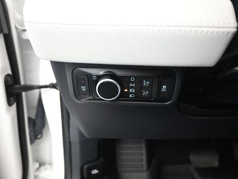 Used 2023 Ford Mustang Mach-E Premium RWD image 13