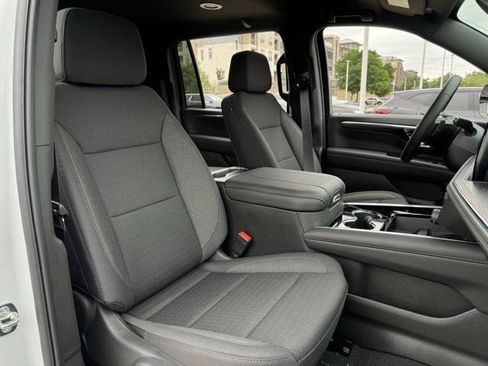 New 2026 Chevrolet Suburban LS RWD image 24