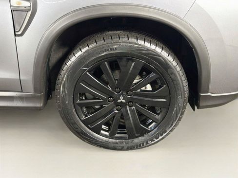 Used 2025 Mitsubishi Outlander Sport LE AWD/4WD image 36
