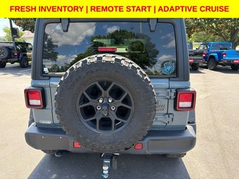 Used 2025 Jeep Wrangler Unlimited Sport AWD/4WD image 4