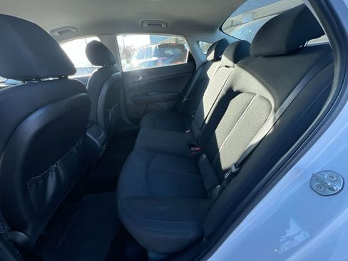 Used 2018 Kia Optima LX image 23