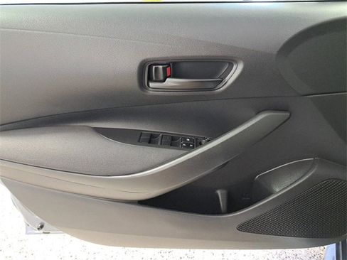 Used 2023 Toyota Corolla LE image 21