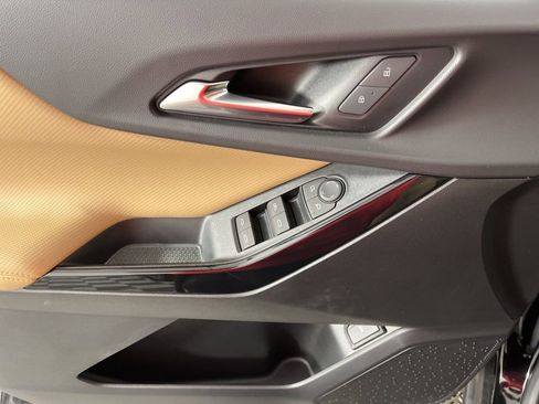 Certified 2025 Chevrolet Equinox ACTIV image 25