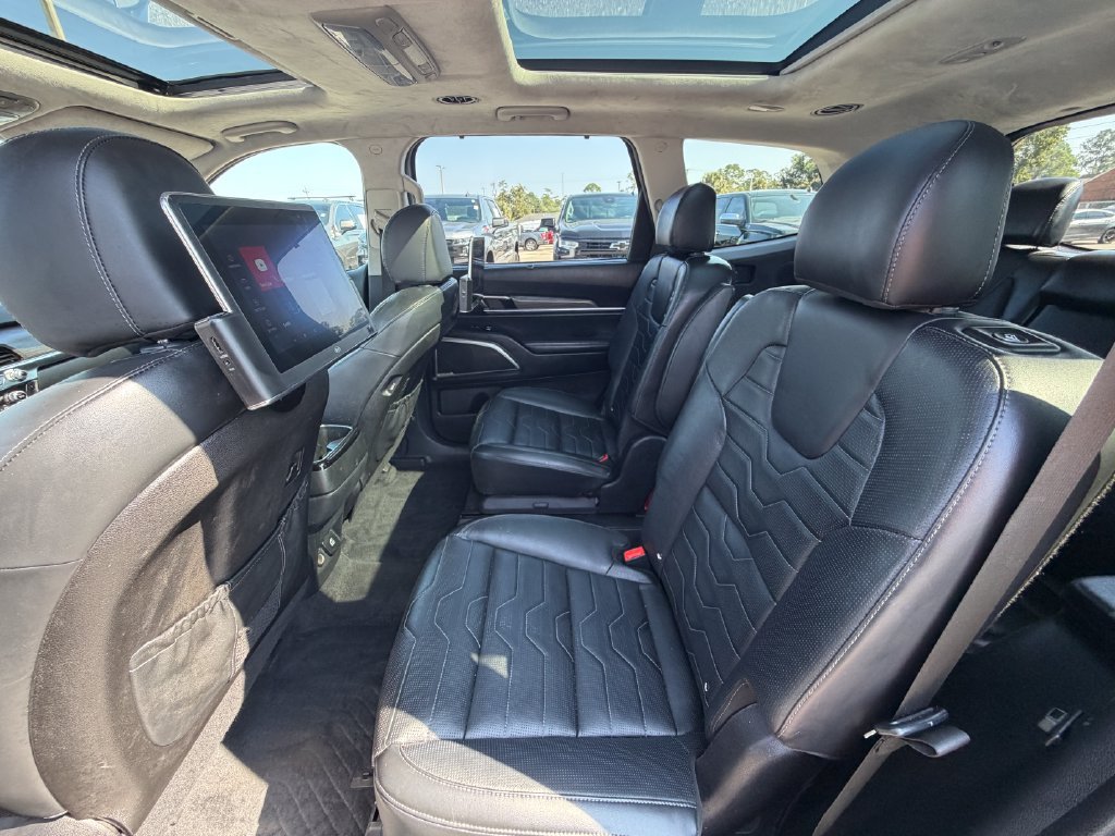 Used 2021 Kia Telluride SX w/ SX Prestige Package AWD/4WD image 35