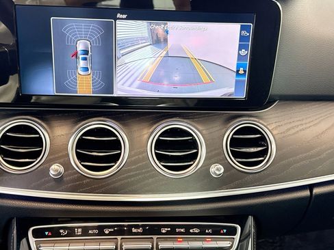 Certified 2017 Mercedes-Benz E 300 E 300 Luxury RWD Sedan image 14