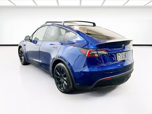 Used 2022 Tesla Model Y Long Range AWD/4WD image 6
