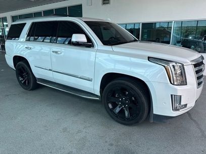 Used 2017 Cadillac Escalade Luxury