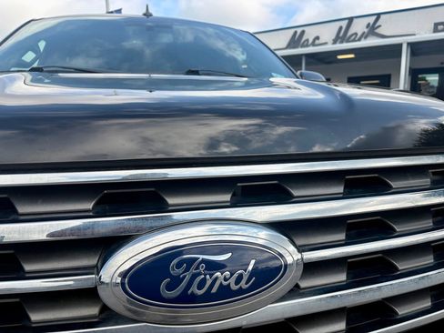Used 2021 Ford Expedition XLT RWD image 9