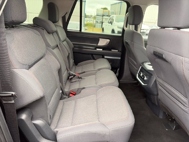 Used 2025 Ford Expedition Max Active AWD/4WD image 31