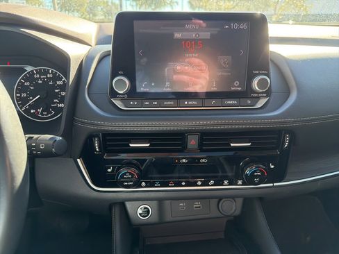 Used 2021 Nissan Rogue SL image 38