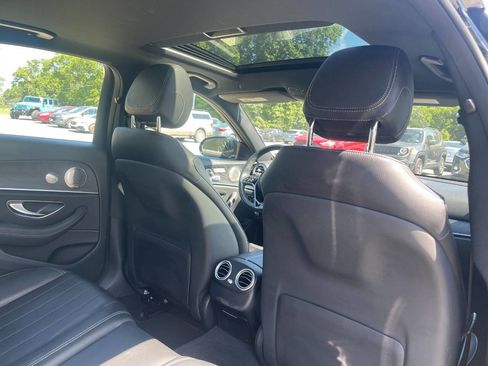 Used 2023 Mercedes-Benz E 350 E 350 4MATIC AWD 4dr Sedan image 18