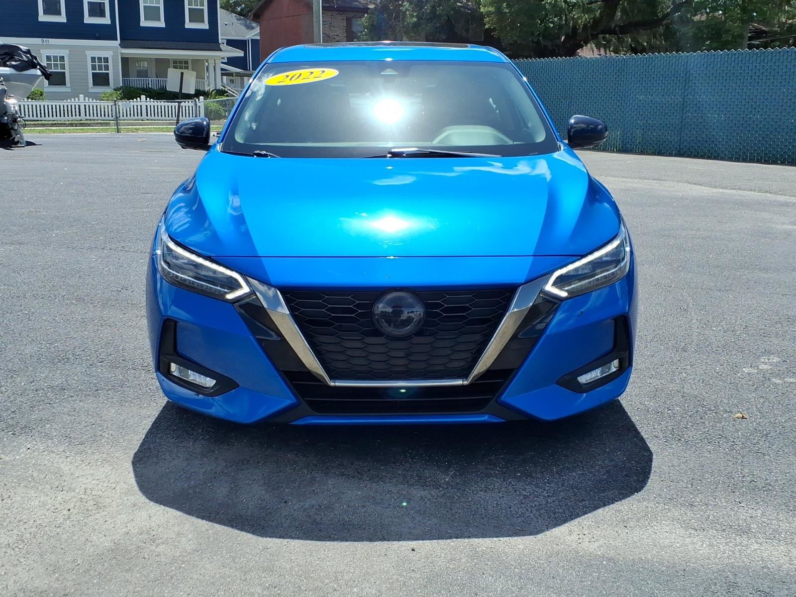 Used 2022 Nissan Sentra SR w/ SR Premium Package FWD image 8