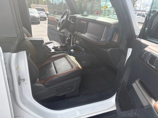 Used 2023 Ford Bronco Outer Banks w/ Sasquatch Package AWD/4WD image 23