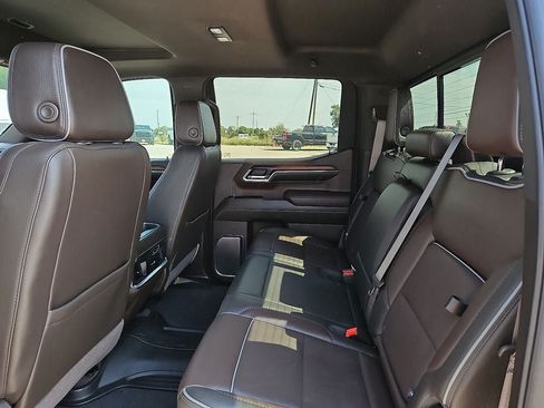 Used 2024 GMC Sierra 1500 Denali RWD image 17
