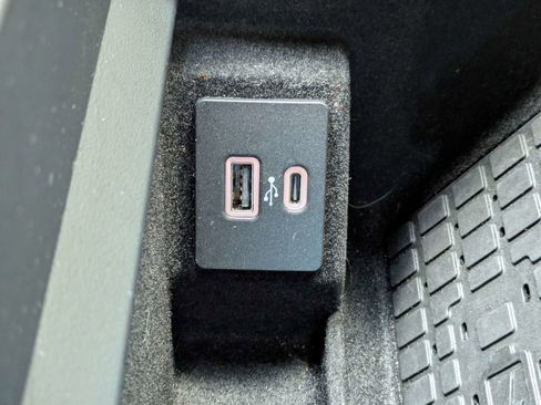 Used 2024 Lincoln Navigator Reserve AWD/4WD image 34