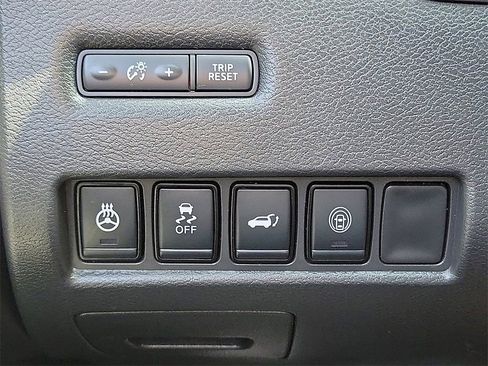 Used 2022 Nissan Murano Platinum w/ Cargo Package image 15