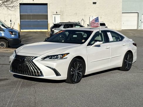 Used 2023 Lexus ES 350 w/ Premium Package image 5