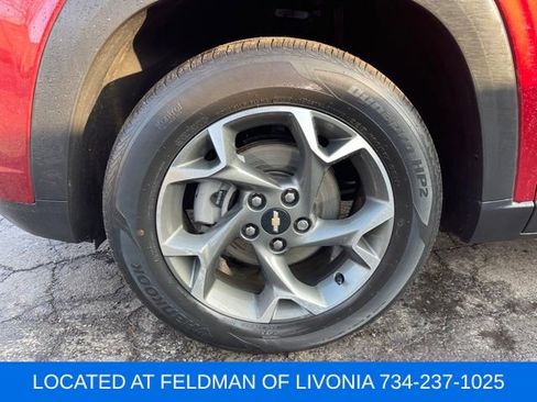 Used 2024 Chevrolet Trax LT w/ Driver Confidence Package image 5