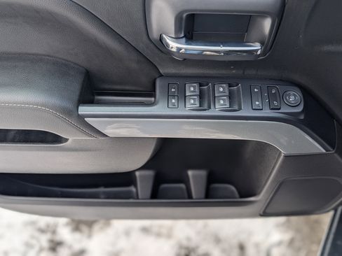 Used 2018 Chevrolet Silverado 1500 LT w/ All Star Edition image 28