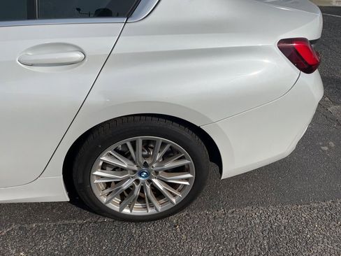 Used 2024 BMW 330e xDrive image 44