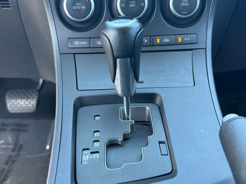 Used 2013 MAZDA MAZDA3 i Touring FWD image 29