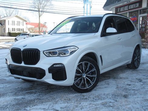 Used 2021 BMW X5 M50i w/ Executive Package image 48