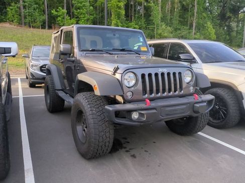 Used 2016 Jeep Wrangler Sport AWD/4WD image 6