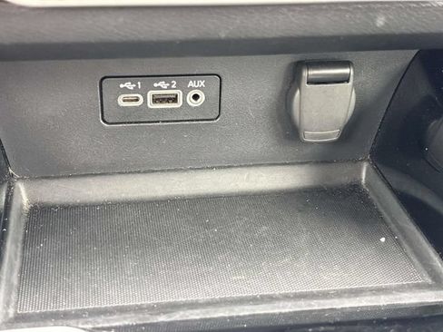 Used 2024 Nissan Altima 2.5 SV FWD image 24