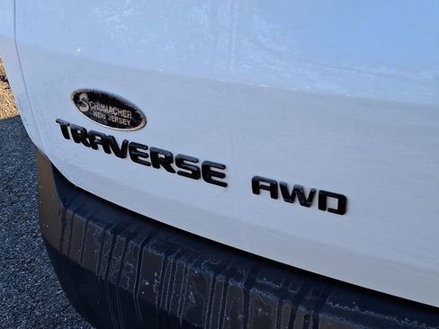 Used 2023 Chevrolet Traverse RS w/ LPO, Floor Liner Package image 40