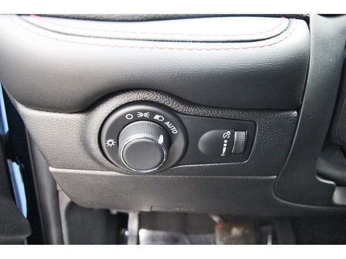 Used 2025 Dodge Durango GT AWD/4WD image 21