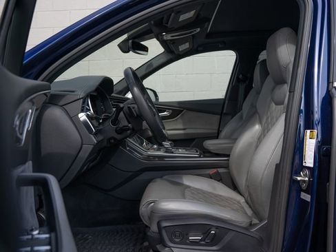 Used 2020 Audi SQ7 Premium Plus w/ S Executive Package AWD/4WD image 17